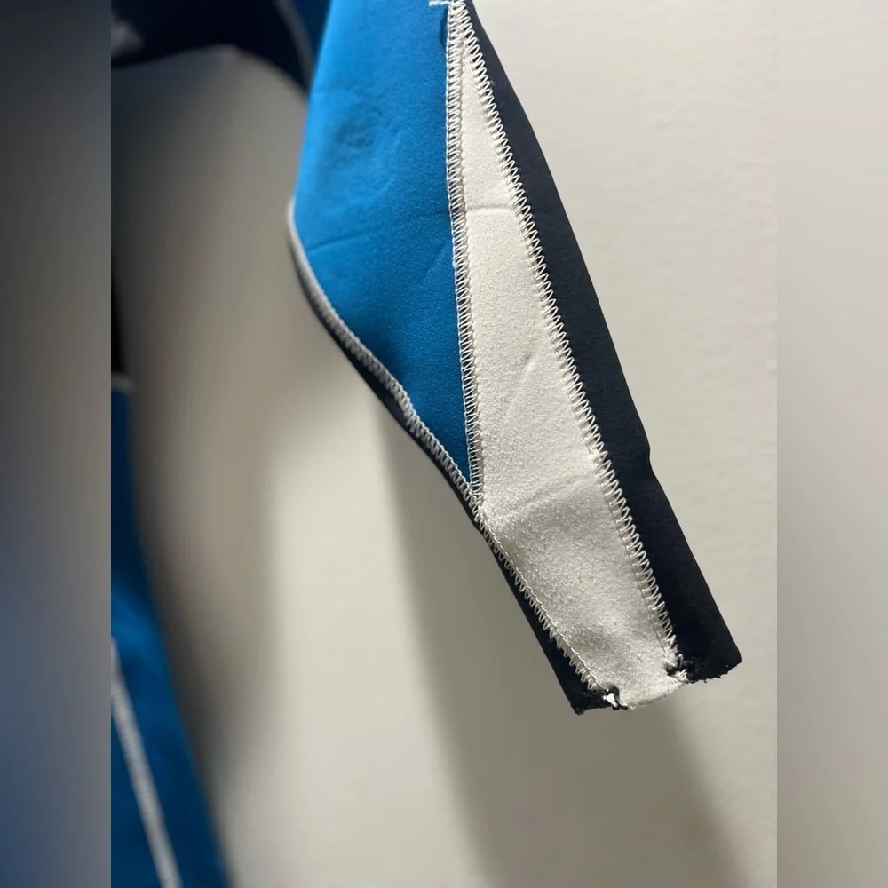 XCEL long Kids Size 8 full length Blue and Black Wetsuit - Picture 7 of 8